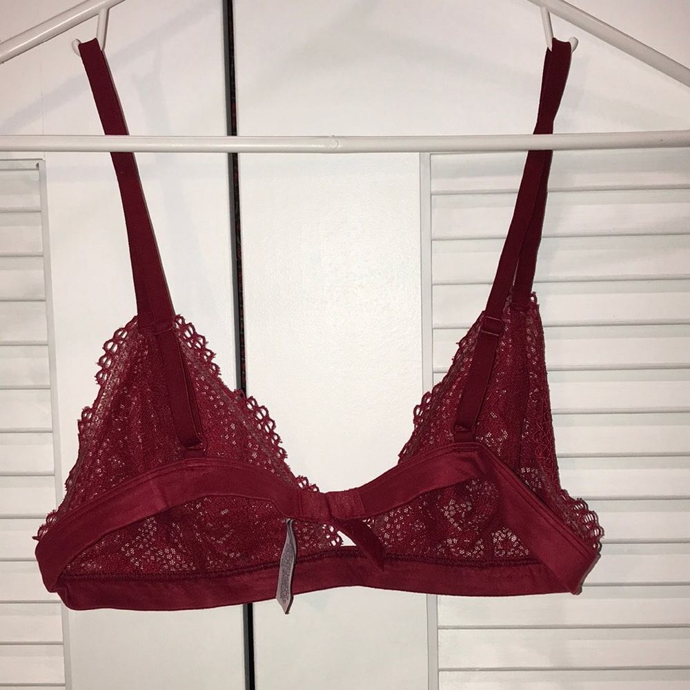 Victoria’s Secret Red Lace Bra Size Large - Picture 5 of 16